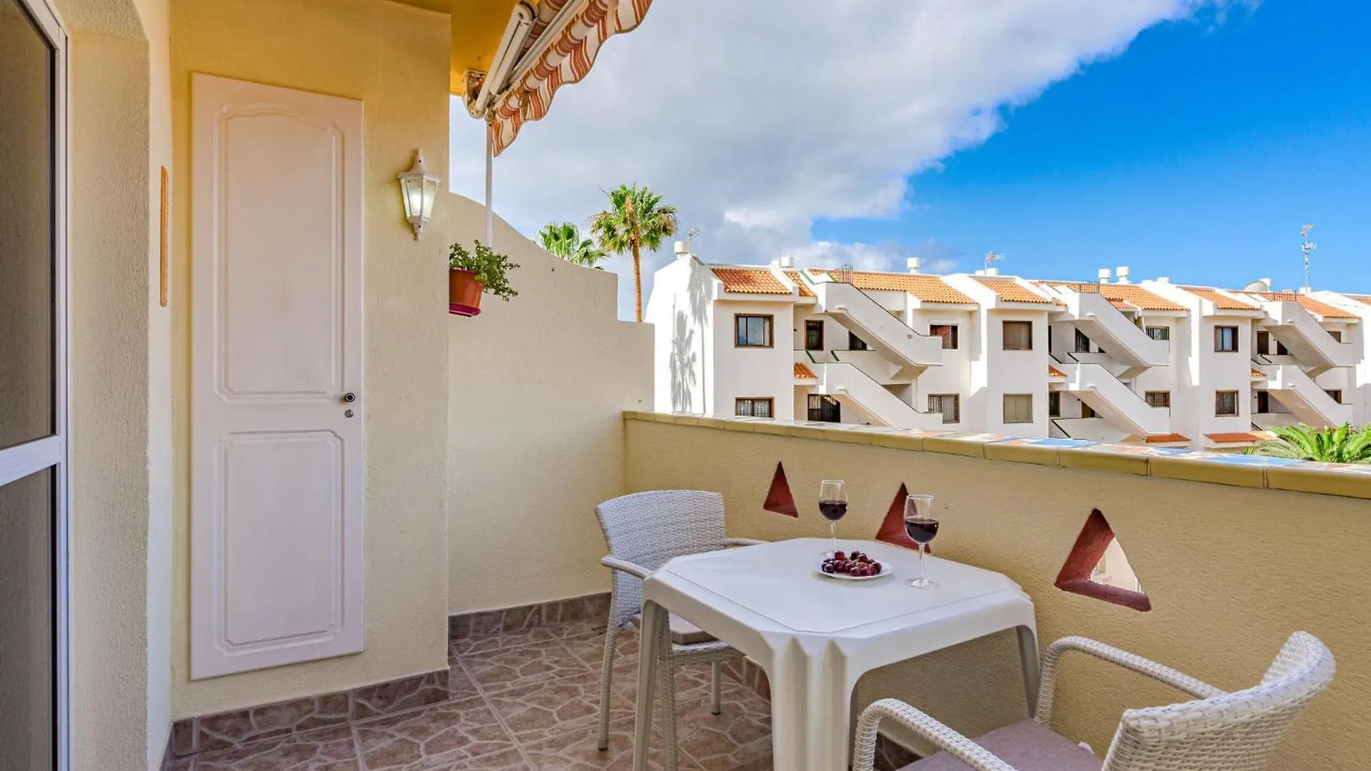 Apartment Isla Dream By Interhome Costa Del Silencio